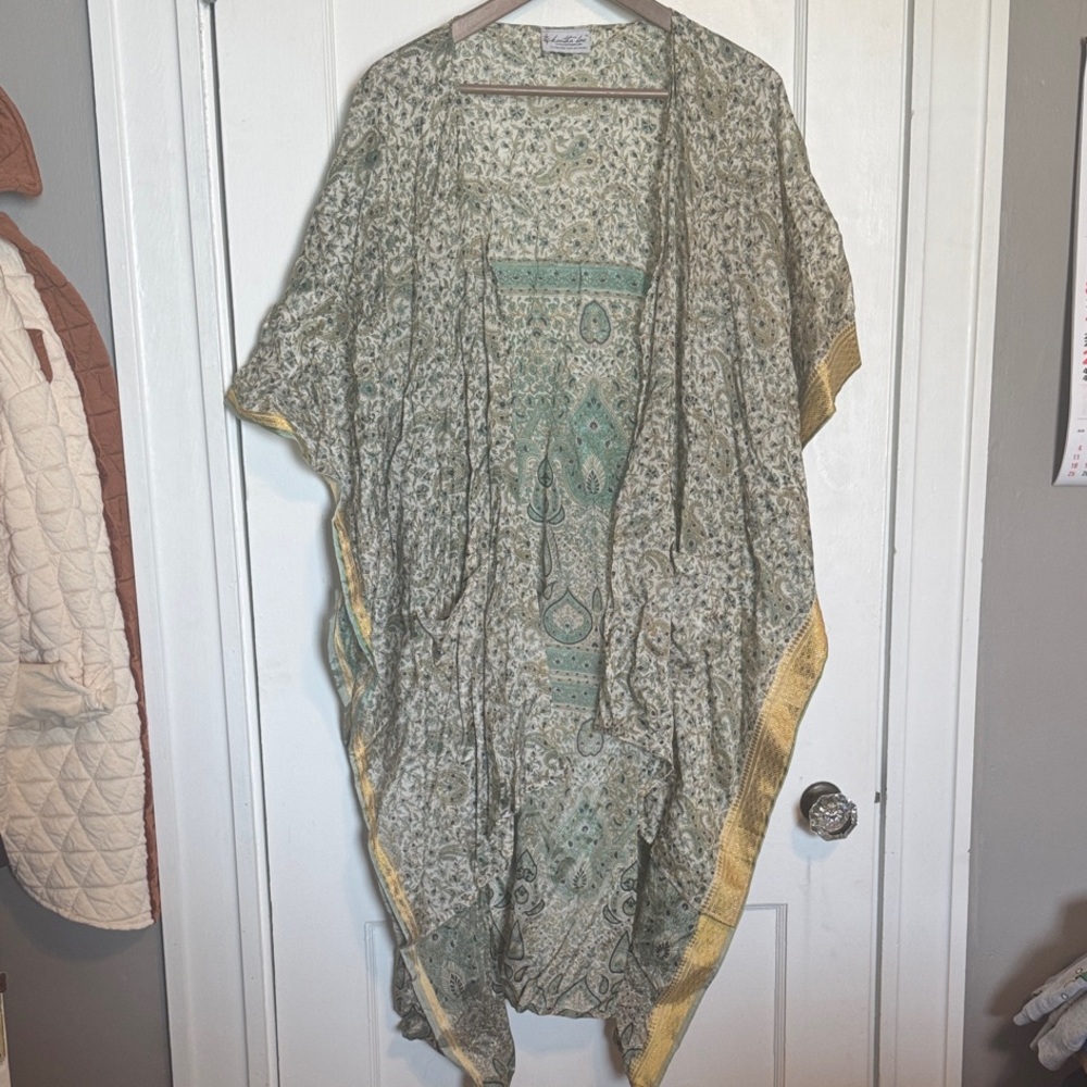 Kantha Bae Kimono